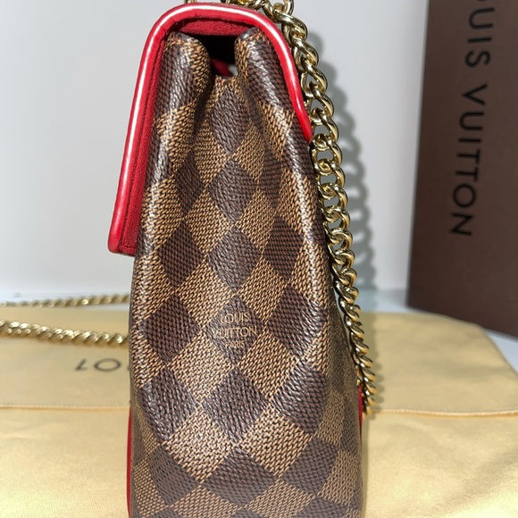 Louis Vuitton
Damier Caissa Clutch ❌Sold❌Sold❌ - Picture 5 of 9